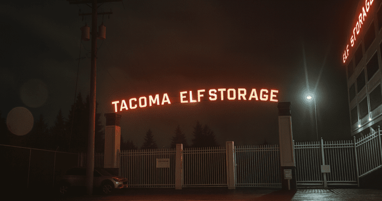 🎅Santa’s Pre-Flight Mischief and the Mysterious “Elf Storage”🎅